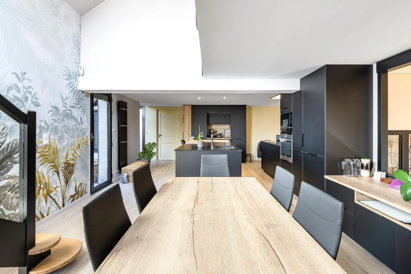 Réaménagement intérieur d´une cuisine et de sa salle à manger