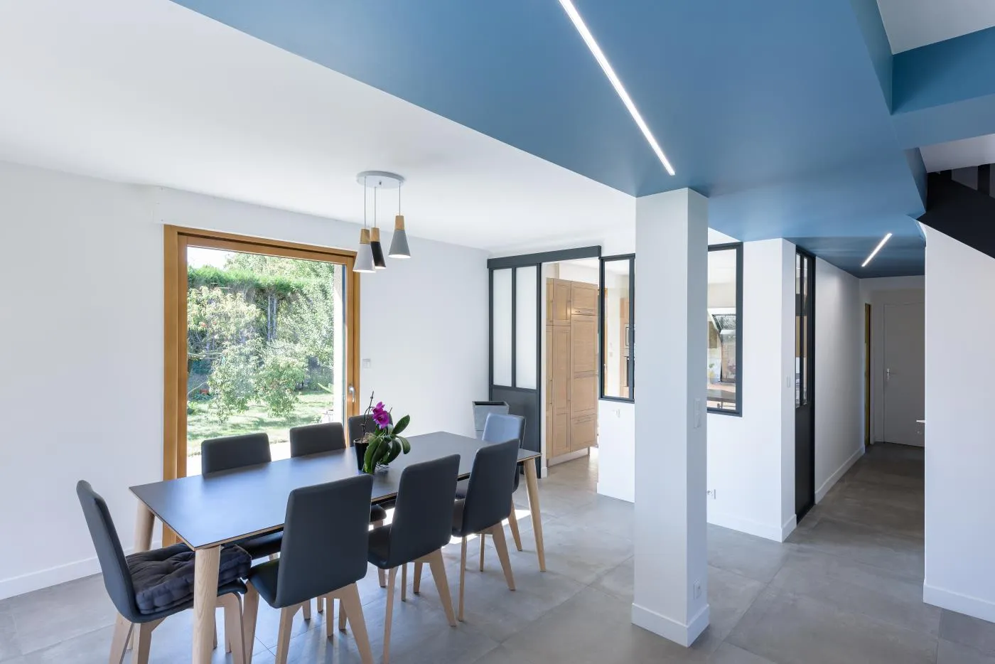 Réaménagement intérieur d´une maison des années 80