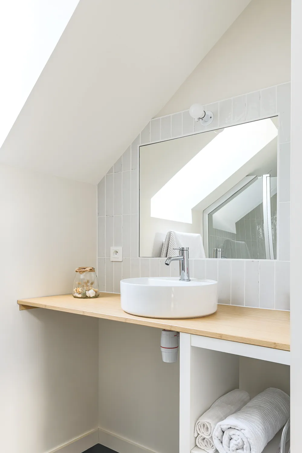 Extension d´une petite maison en pierre